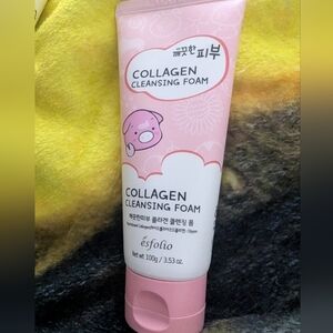 ESFOLIO HYALURONIC ACID & PEACH CLEANSING FOAM BRAND NEW OUT OF BoxESFOLIO.